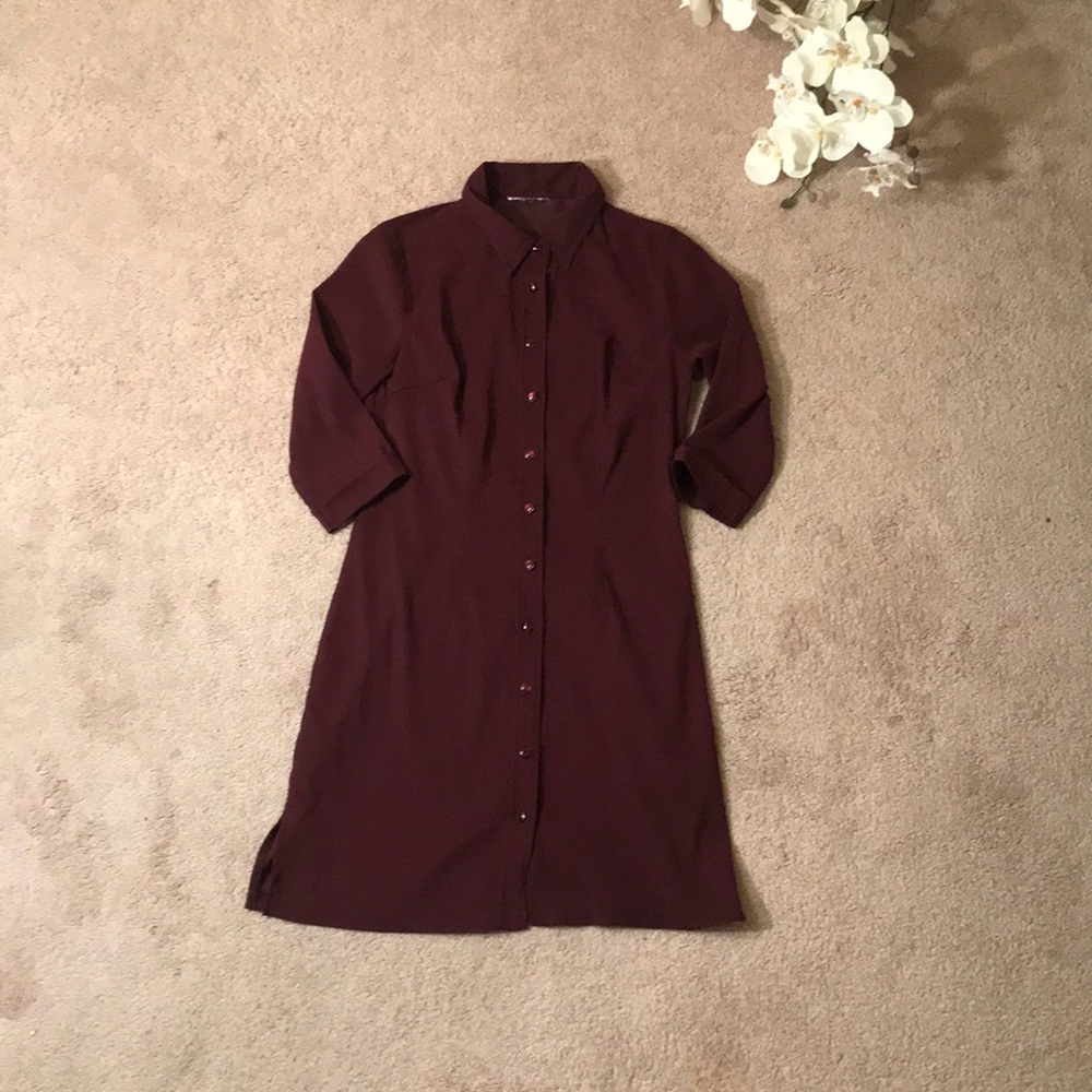 Maroon 3/4 sleeve button up dress